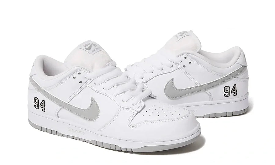 Supreme x Nike SB Dunk Low 94 White Metallic Silver - zdjęcie 2