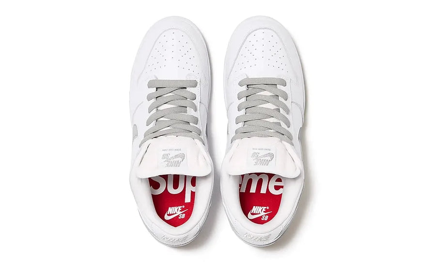 Supreme x Nike SB Dunk Low 94 White Metallic Silver - zdjęcie 3