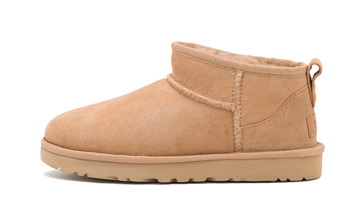 UGG UGG Classic Ultra Mini Boot Chestnut biały-brązowy - widok główny z boku | Saturaise.com