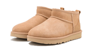 Kup oryginalne UGG Classic Ultra Mini Boot Chestnut - widok z drugiego boku - Sneakersy
