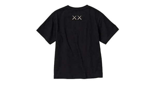Uniqlo T-Shirt KAWS Black Graphic - Uniqlo Uniqlo T-Shirt KAWS Black Graphic - widok z drugiego boku - Limitowana edycja