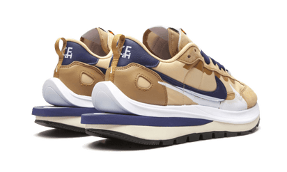 Buty Sacai Vaporwaffle Sacai Tan Navy - widok z przodu - Rozmiary EU