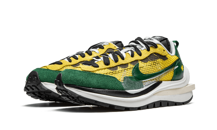 Kup oryginalne Vaporwaffle Sacai Tour Yellow Stadium Green - widok z drugiego boku - Sneakersy