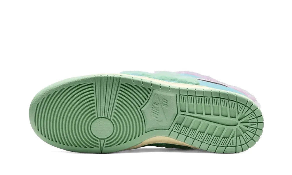 Verdy x Nike SB Dunk Low "Visty" - zdjęcie 3
