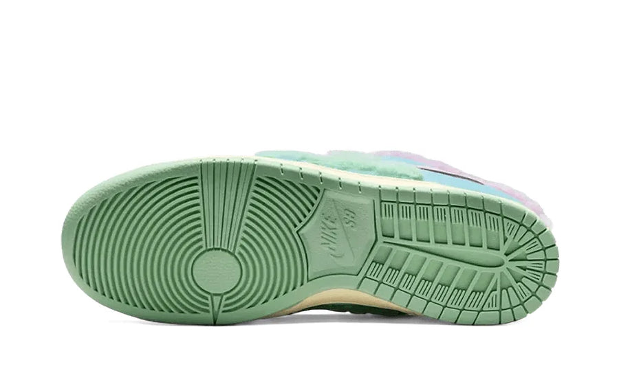 Verdy x Nike SB Dunk Low "Visty" - zdjęcie 3