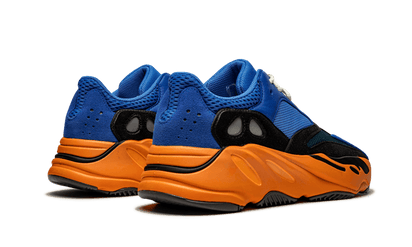 Buty Adidas Yeezy 700 Bright Blue - widok z przodu - Rozmiary EU