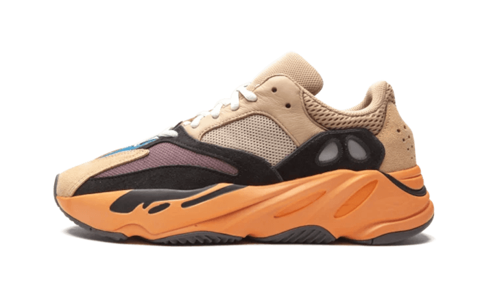 Adidas Yeezy 700 Enflame Amber czerwony-pomarańczowy - widok główny z boku | Saturaise.com