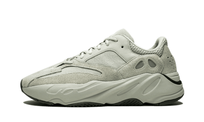 Adidas Yeezy 700 Salt biały-szary - widok główny z boku | Saturaise.com