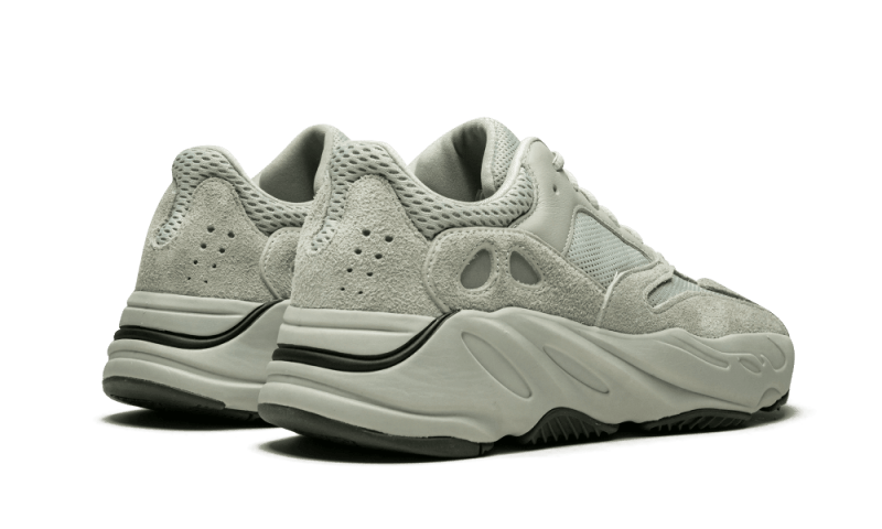 Buty Adidas Yeezy 700 Salt - widok z przodu - Rozmiary EU