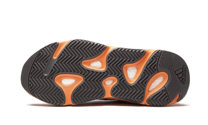 100% Oryginalne Yeezy 700 Sun - widok z tyłu - 1305.00 PLN