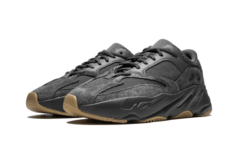 Kup oryginalne Yeezy Boost 700 Utility Black - widok z drugiego boku - Sneakersy