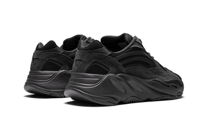 Buty Adidas Yeezy Boost 700 V2 Vanta - widok z przodu - Rozmiary EU