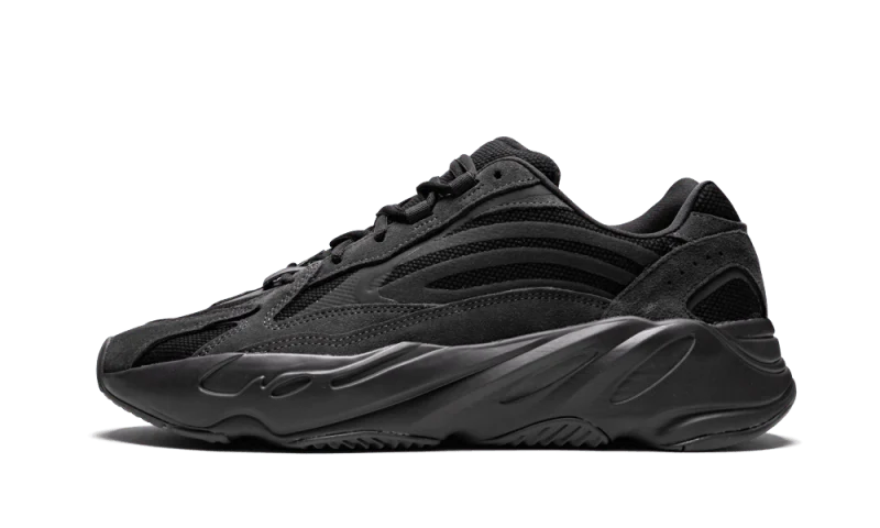 Adidas Yeezy Boost 700 V2 Vanta biały - widok główny z boku | Saturaise.com