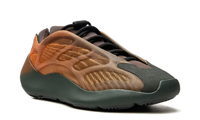 Yeezy 700 V3 Copper Fade - zdjęcie 3