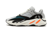 Adidas Yeezy 700 Wave Runner Solid Grey czarny-biały - widok główny z boku | Saturaise.com
