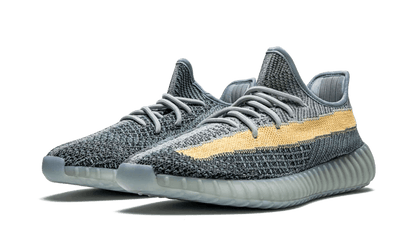 Kup oryginalne Yeezy Boost 350 V2 Ash Blue - widok z drugiego boku - Sneakersy