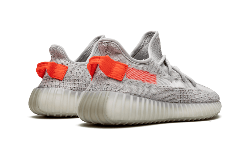 Buty Adidas Yeezy Boost 350 V2 Tail Light - widok z przodu - Rozmiary EU