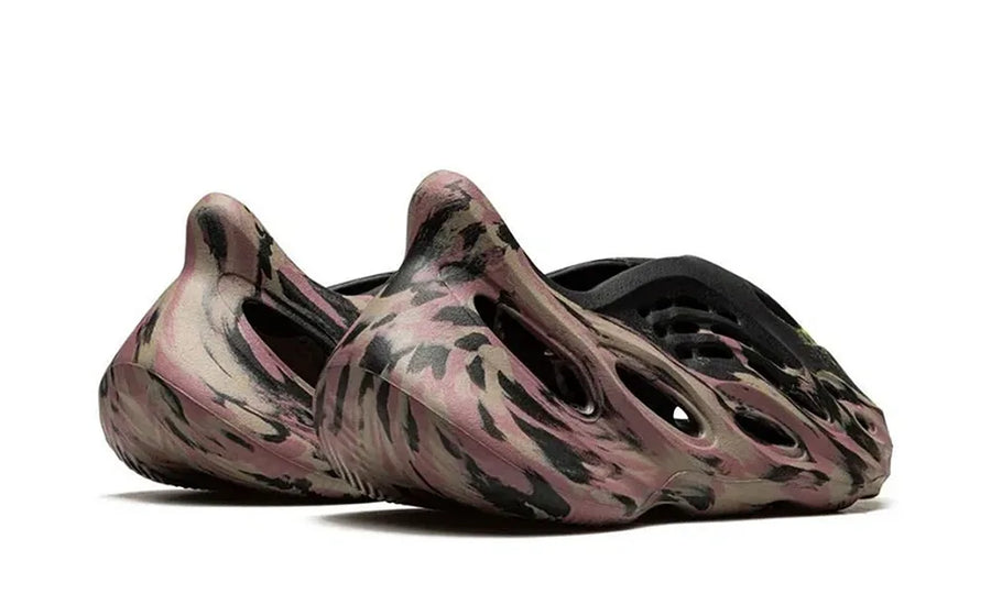 Yeezy Foam RNNR MX Cinder - zdjęcie 3