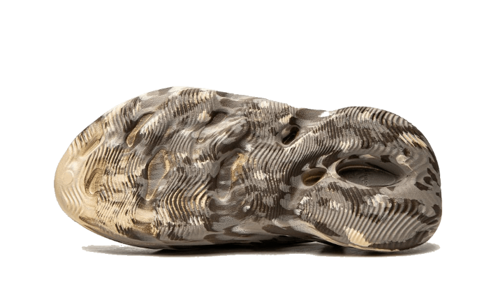 100% Oryginalne Yeezy Foam RNNR MX Clay Cream - widok z tyłu - 2100.00 PLN