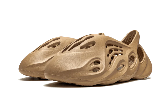 Kup oryginalne Yeezy Foam RNNR Ochre - widok z drugiego boku - Sneakersy