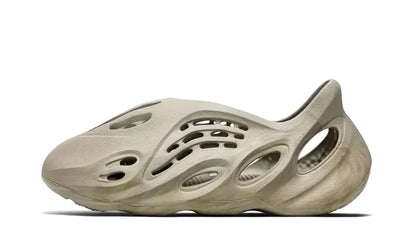 Yeezy Foam RNNR Stone Salt