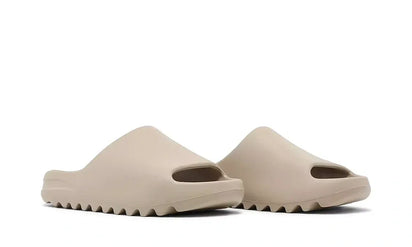 Yeezy Slide Pure (Restock Pair) - zdjęcie 2