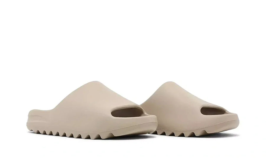 Yeezy Slide Pure (Restock Pair) - zdjęcie 2