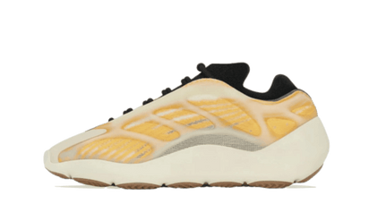 Adidas Yeezy 700 V3 Mono Safflower żółty-pomarańczowy - widok główny z boku | Saturaise.com